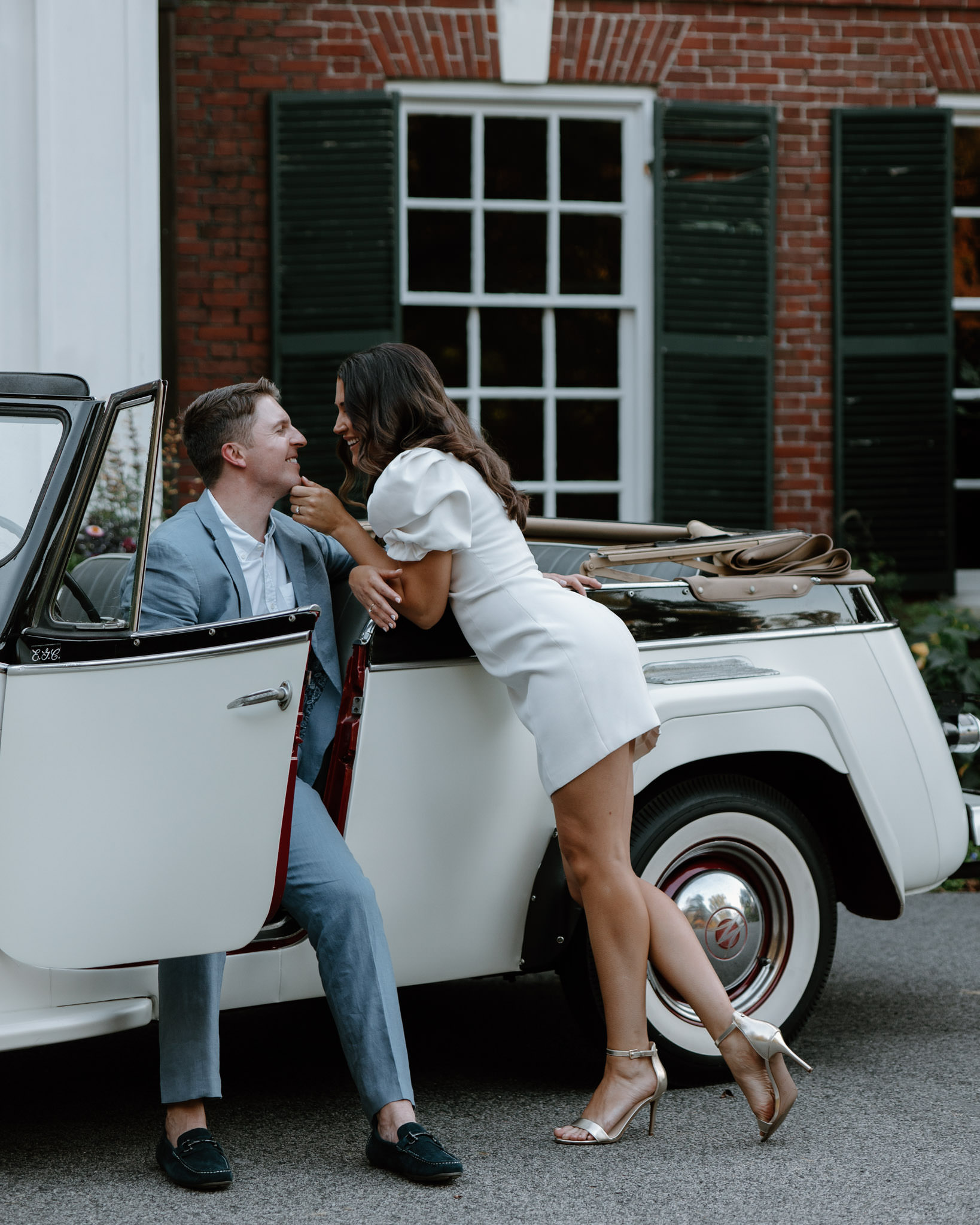 What to wear for your engagement photos | Amanda Curry Photography