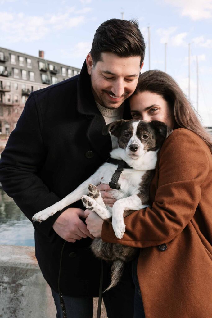 What to wear for your engagement photos | Winter engagement photo outfit inspiration