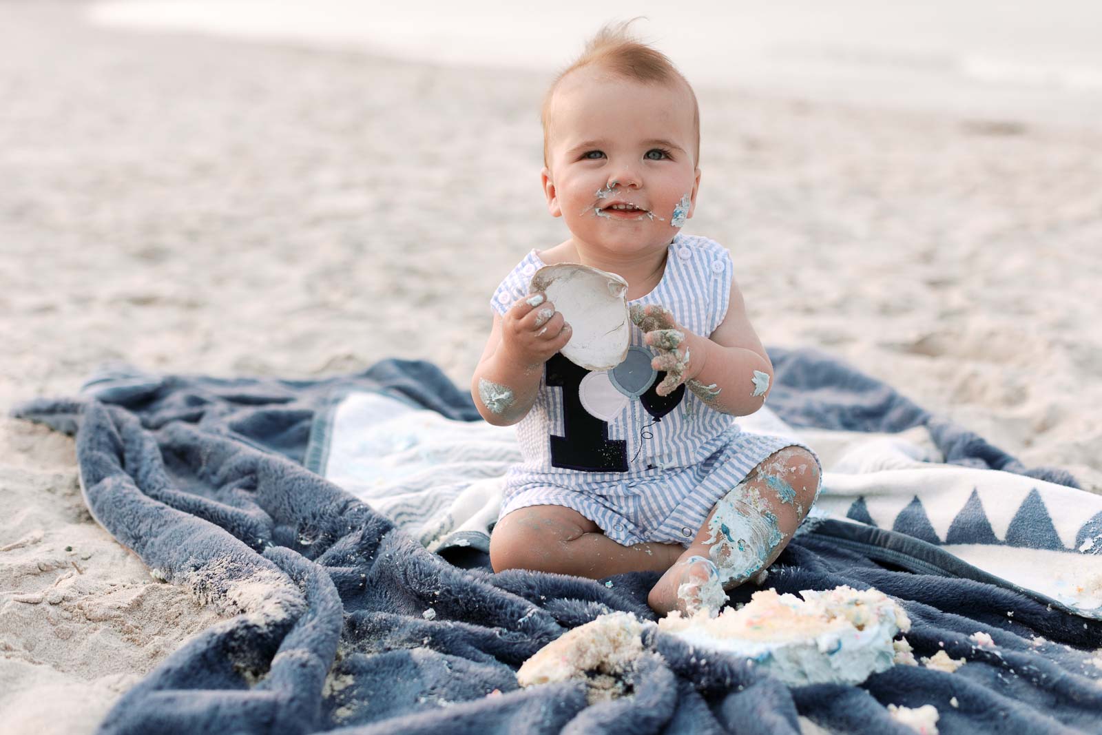Cake smash on the beach - Beach Cake Smash Ideas