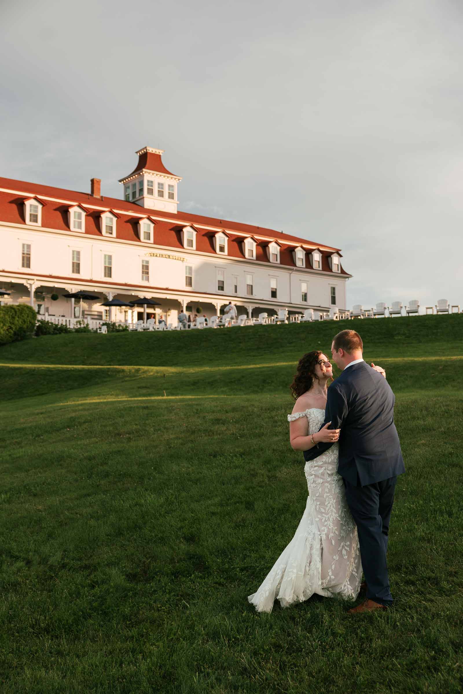 What to Consider when Choosing Your Wedding Venue: The Spring House Block Island