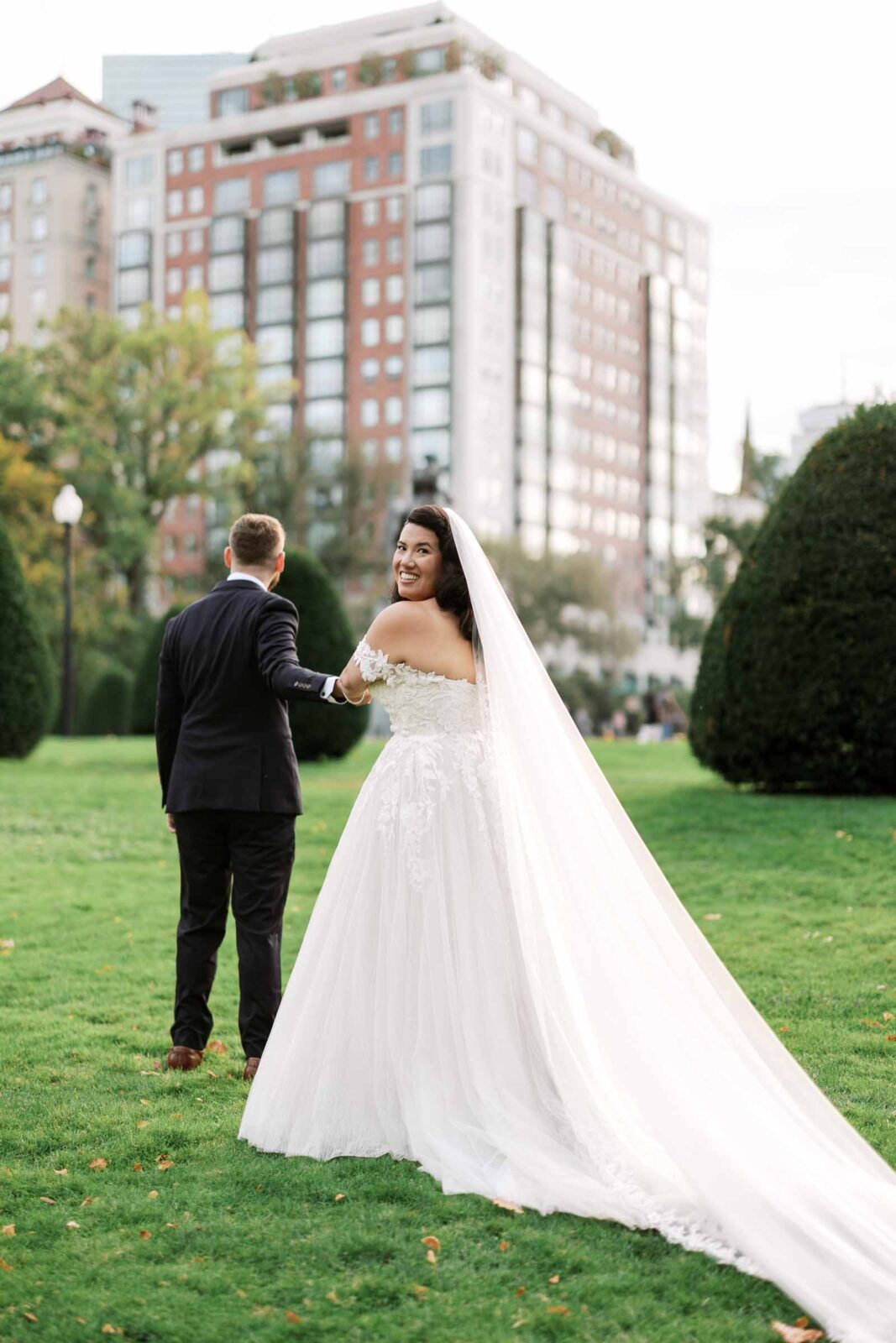 Bride & groom Portraits in the Boston Public Garden UMASS Club Wedding